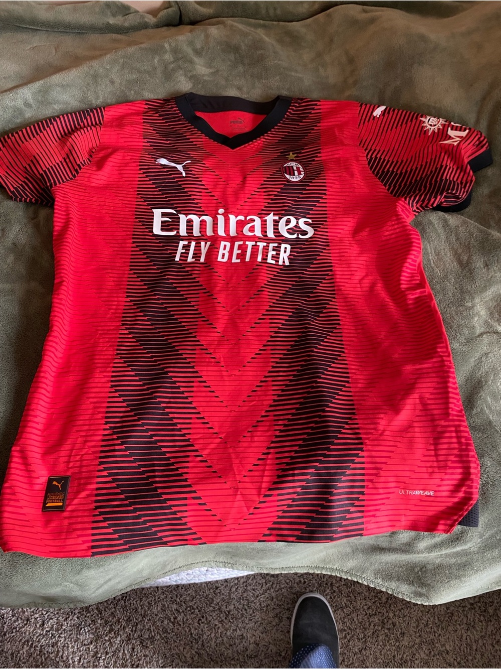 Puma Red and Black AC Milan Mens Soccer Jersey